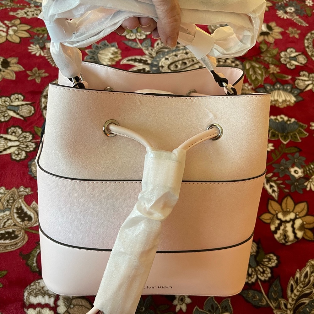 Calvin Klein Gabrianna Pink Bucket Bag Model No. H2DJG9HT - NWT